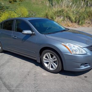 2011 NISSAN ALTIMA SR